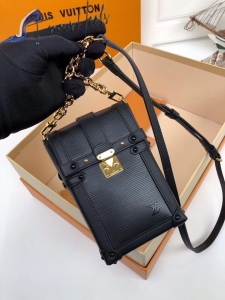 Louis Vuitton Bag M63913 11x17.5x3.5cm